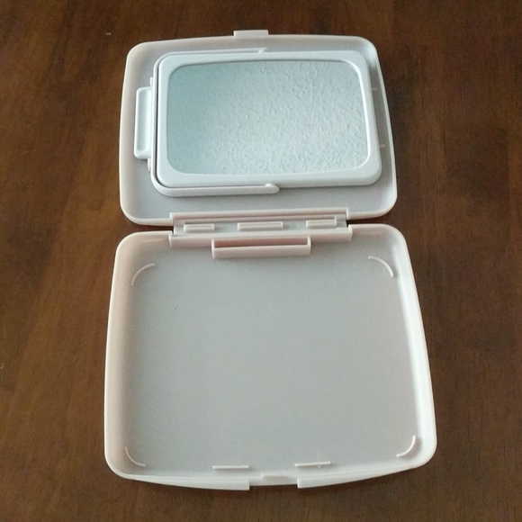 Portable Mary Kay mirror - Picture 2 of 3